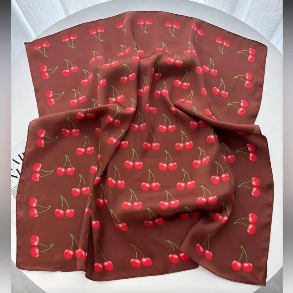 Cherry Scarf P52